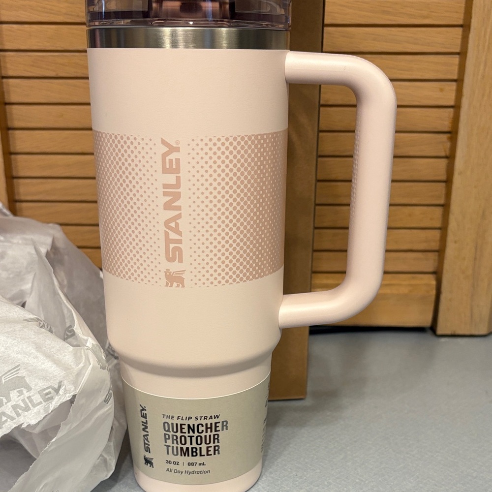 30oz Stanley Light Pink Quencher Tumbler with Handle